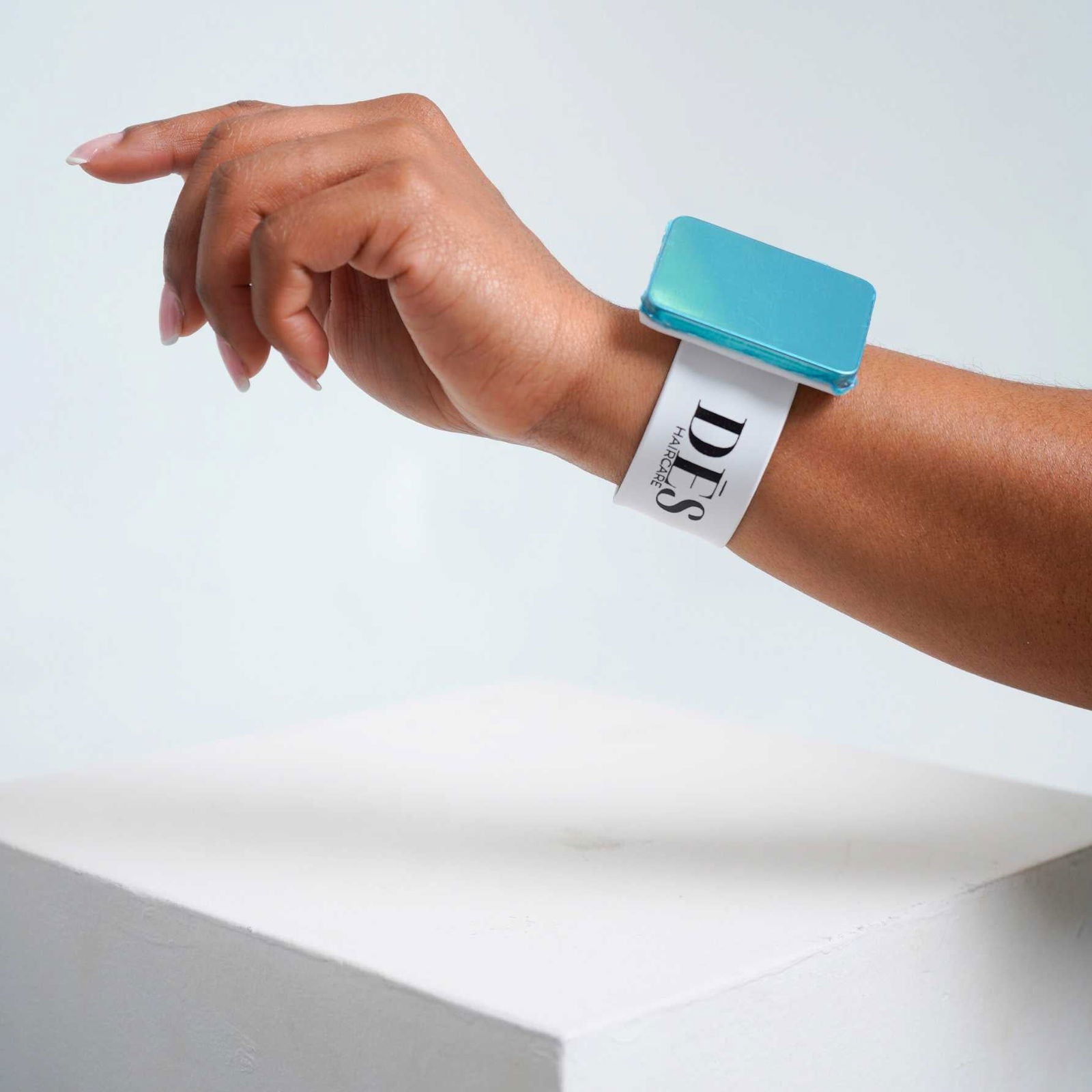 Product Band - DES Hair Care